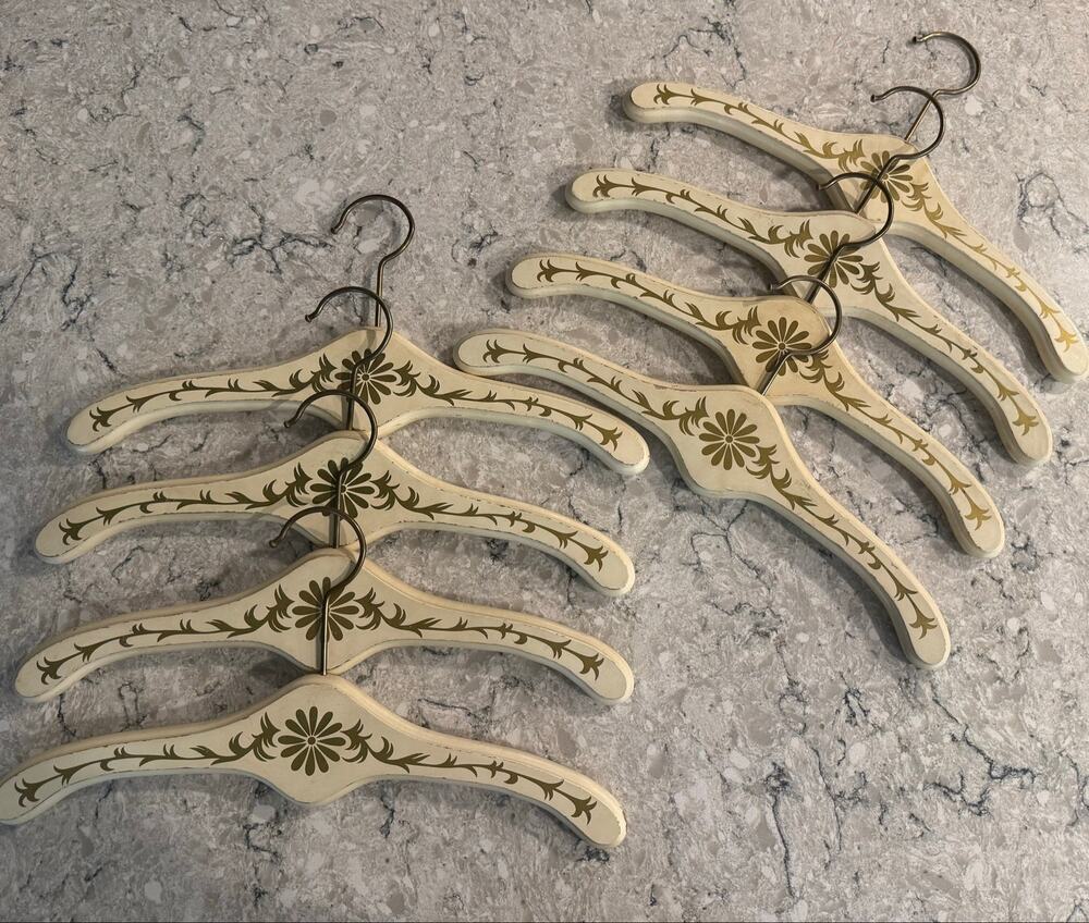 Set of 8 1960s Vintage Italian Florentine Gilt Wood Clothing Hangers